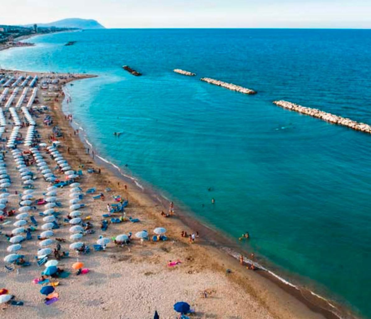 西维尔诺瓦·马尔凯La Voce Del Mare 3公寓 外观 照片